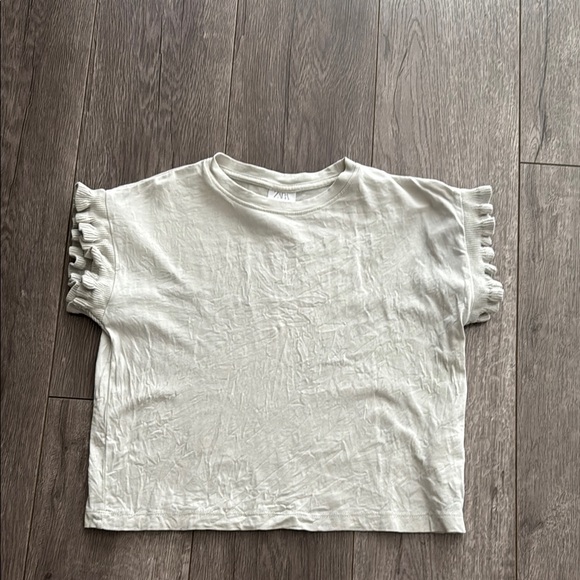 Zara grey girls ruffle sleeve tee 8/9 - Picture 1 of 3
